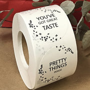 Round label, sweet messages in English. 500 pcs. per roll