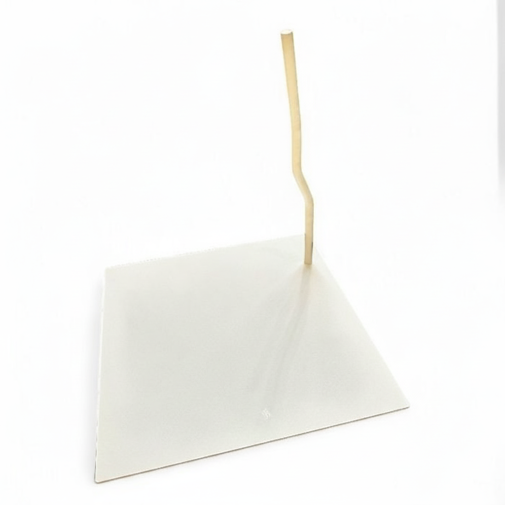 Base plate with 12.2 mm leg spike for mannequin, metal. White. 32 x 32 cm.