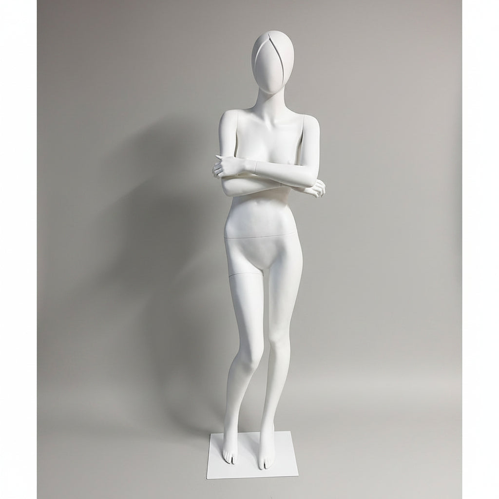 Mannequin. Woman 1 m/ sculpted hair. White. Arms over chest