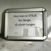 Wall frame, A4. Aluminium with shiny corners.