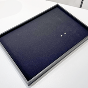 Smykkebakke til ørestik. Sort Flock