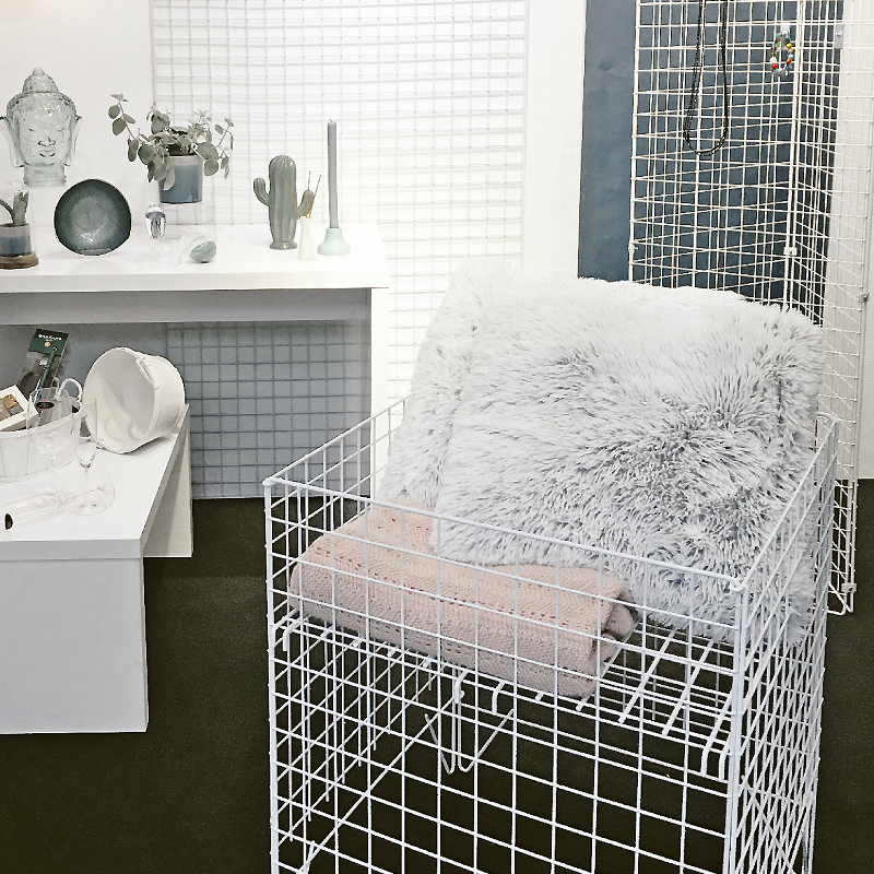 Sale Cart - BULK - White - Nancy II. Min. 5 pcs.