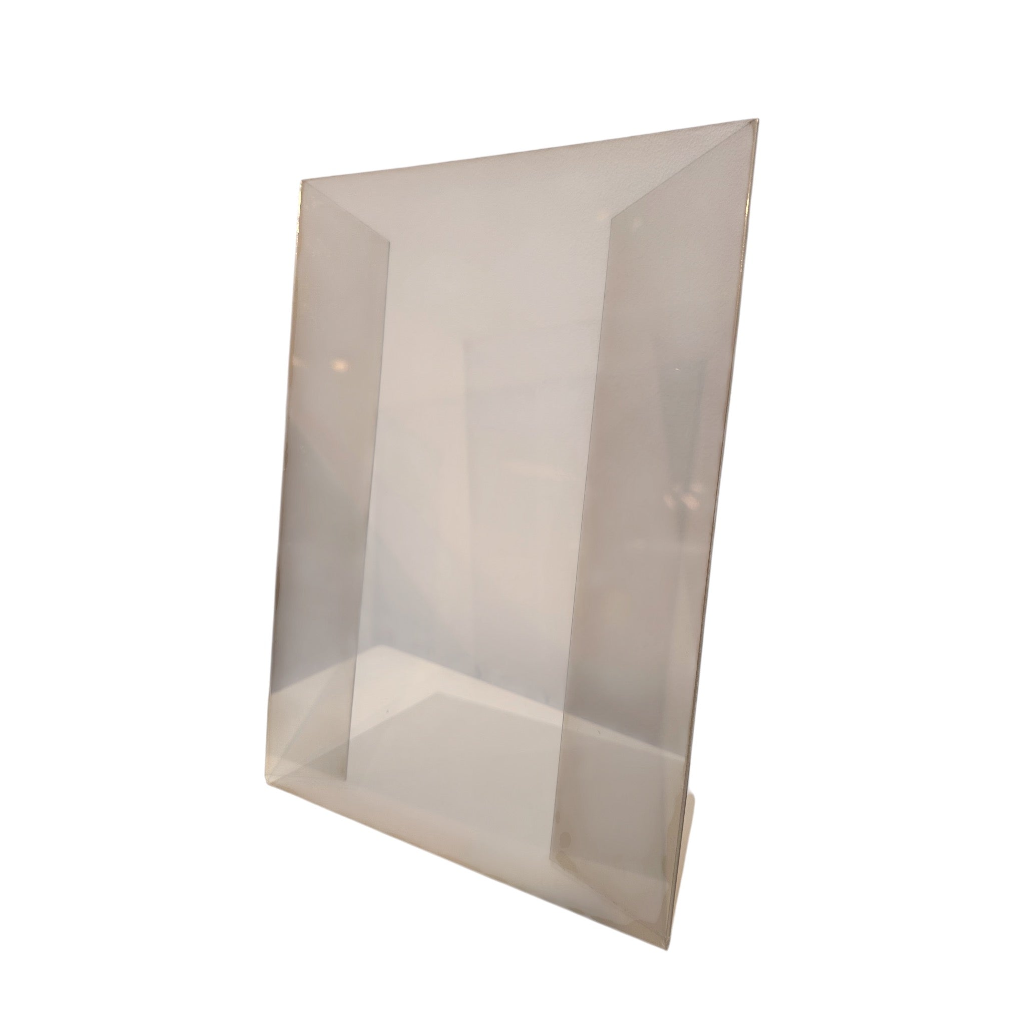 Angled A4 sign holder in PET plastic – for prices and product information