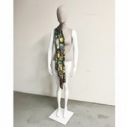 Female mannequin - torso with head with net, egghead, ear in linen-colored. Metal base plate. White high gloss. Glove hands.