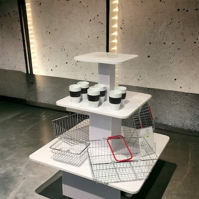 Pyramid, in warm white melamine, 40 / 60 / 90 x H120 cm